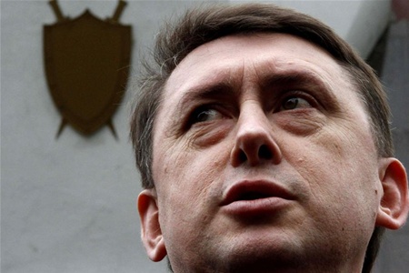 В доме экс-майора Мельниченко провели обыск В доме экс-майора Мельниченко провели обыск