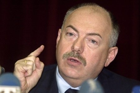 У экс-главы ГПУ Пискуна выявили роскошную виллу вблизи Канн У экс-главы ГПУ Пискуна выявили роскошную виллу вблизи Канн