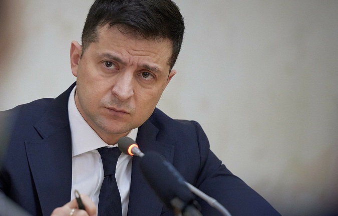 Зеленский заявил, что ему предоставили сведения о готовящемся госперевороте  Зеленский заявил, что ему предоставили сведения о готовящемся госперевороте