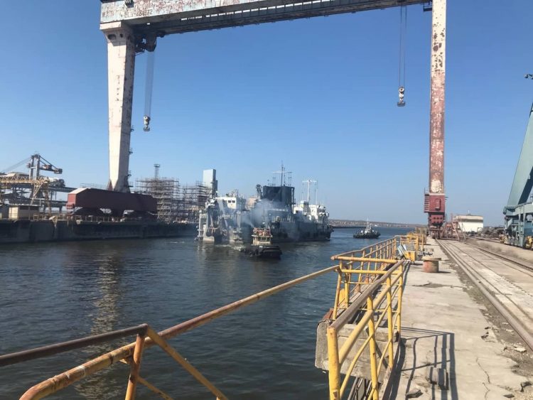 В Николаеве судостроители просят Зеленского остановить атаки на завод «Океан» В Николаеве судостроители просят Зеленского остановить атаки на завод «Океан»