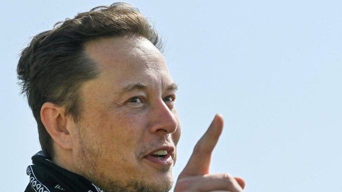 Маск переносит штаб-квартиру Tesla в Техас Маск переносит штаб-квартиру Tesla в Техас