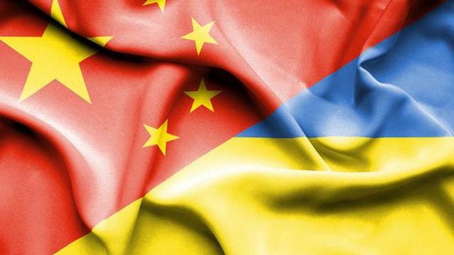 Зеленский и Си Цзиньпин договорились о безвизе между Украиной и Китаем  Зеленский и Си Цзиньпин договорились о безвизе между Украиной и Китаем