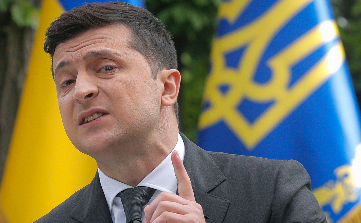 Зеленский лидирует в президентском рейтинге, - опрос Зеленский лидирует в президентском рейтинге, - опрос