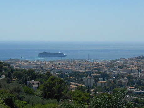 У экс-главы ГПУ Пискуна выявили роскошную виллу вблизи Канн У экс-главы ГПУ Пискуна выявили роскошную виллу вблизи Канн