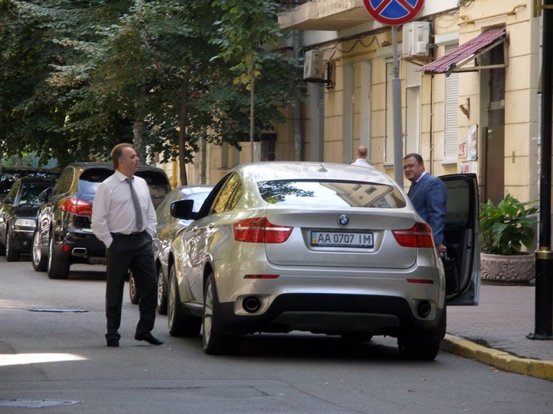 Под зданием ГПУ 