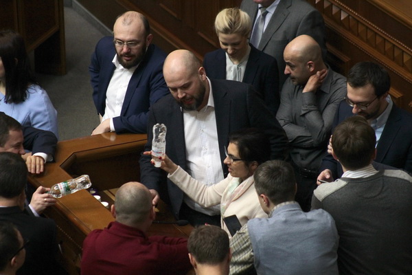 Как Рада провалила возврат налоговой милиции (фото)