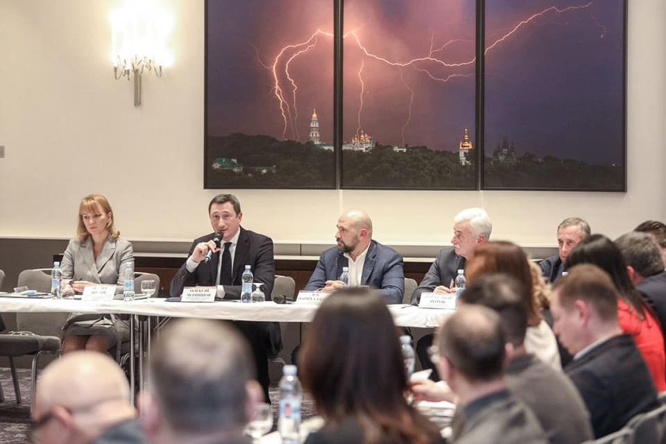 Как медом намазано. Почему Чернышов не пропускает ни одного мероприятия Парцхаладзе 150126045_466158451461585_7878787701035530588_n.jpg