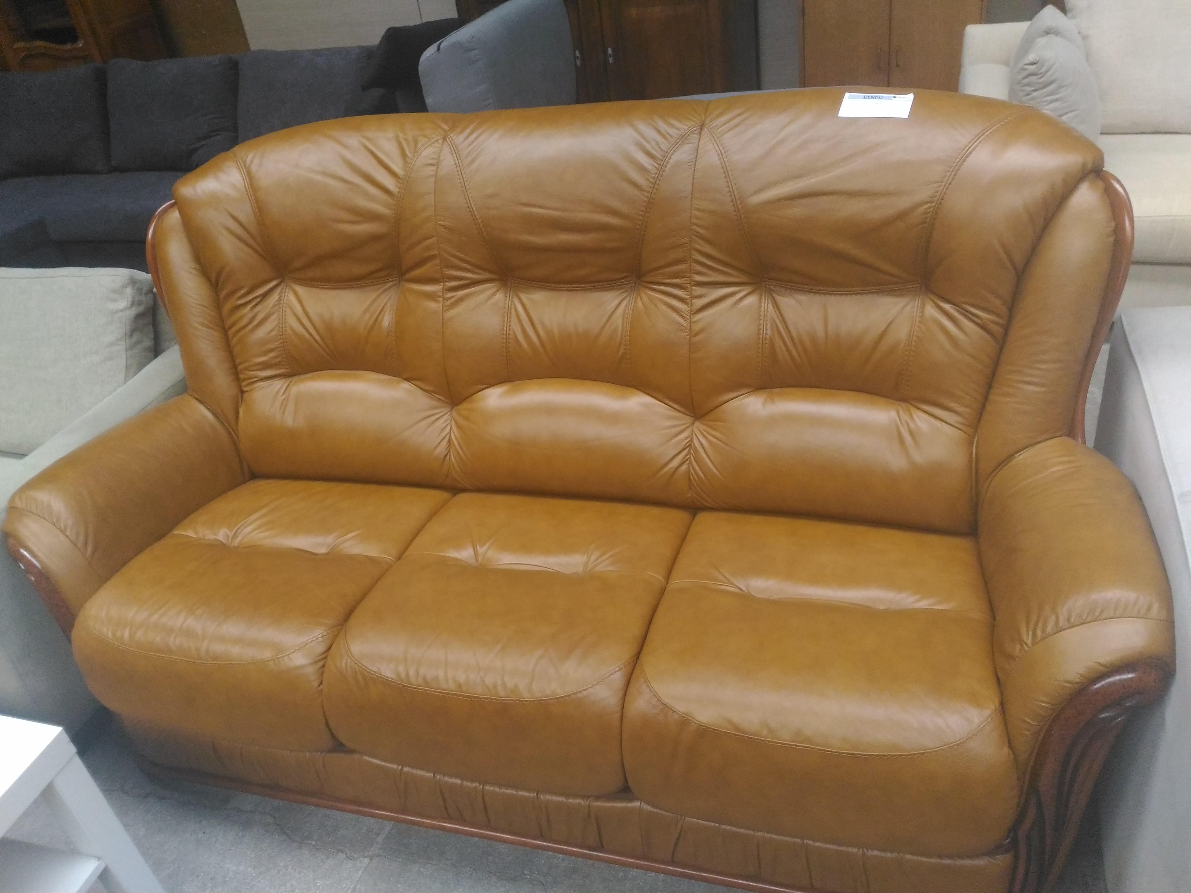 Ексклюзив за безцінь: як придбати меблі у Європі вдесятеро дешевше, ніж в Україні