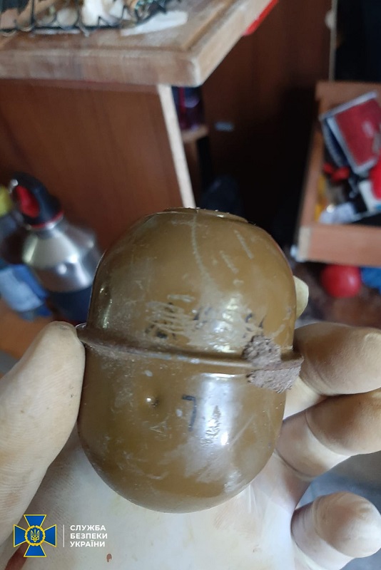 СБУ ліквідувала злочинне угруповання по збуту бойових гранат та вибухових речовин e1ca951f8ee44fb7fccc73d1b860c129.jpg